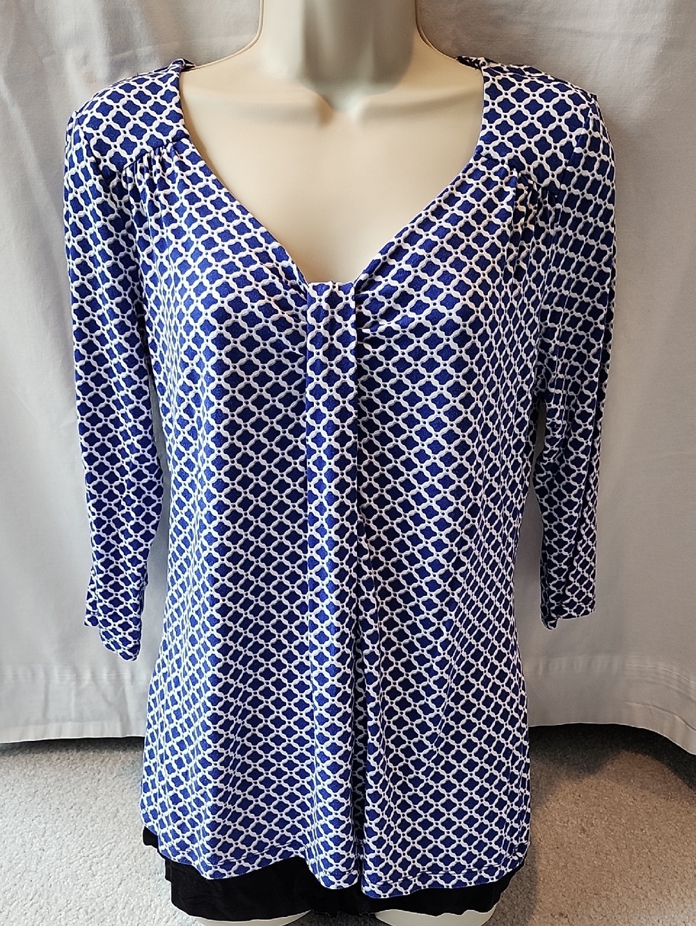 Dana Buchman Blue Geometric Scoop Neck 3/4 Sleeve Top